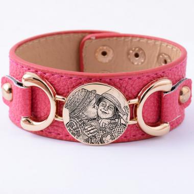 Bracelet cuir gravé et personnalisé rose